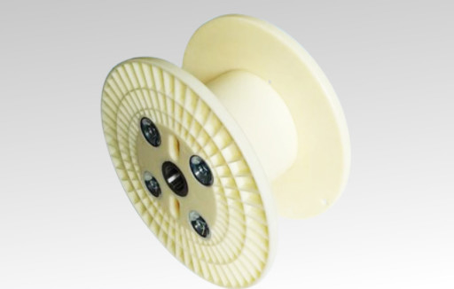 Máquina plástica composta do fio do cabo de Bobbin Spool Reel For Electric do enrolamento PN300