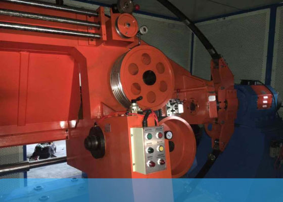 fio 800rpm que ajunta a máquina, tipo torção Buncher da curva do motor 40HP da C.C. do dobro